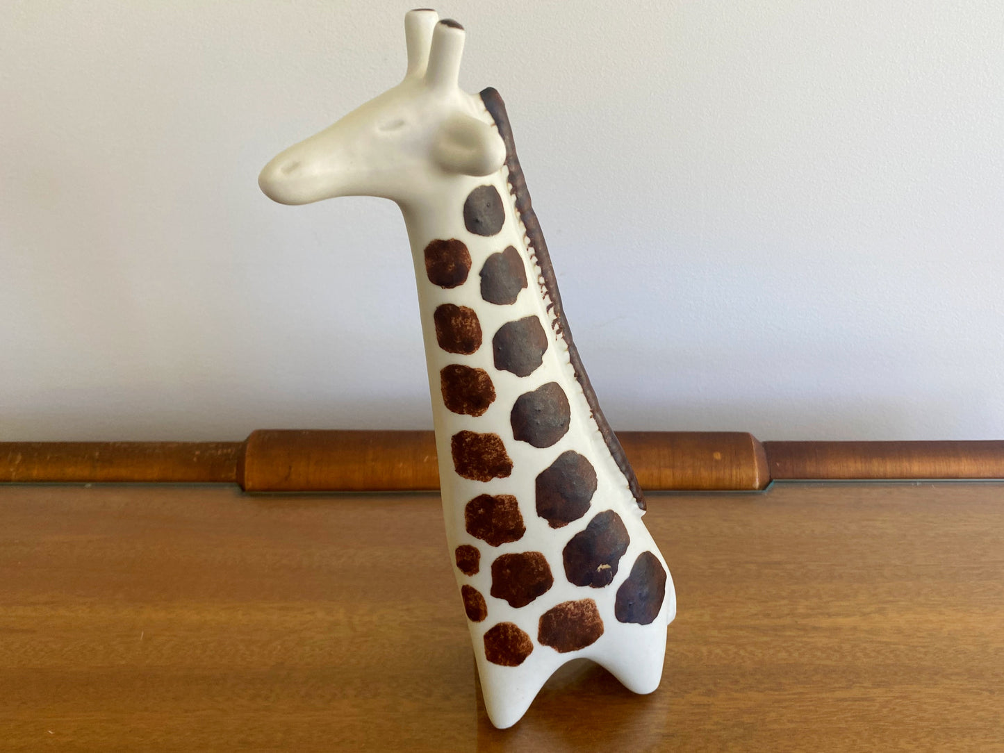 1960s ARABIA Finland Brown & White Giraffe Figurine | Taisto Kaasinen - Busy Bowerbird