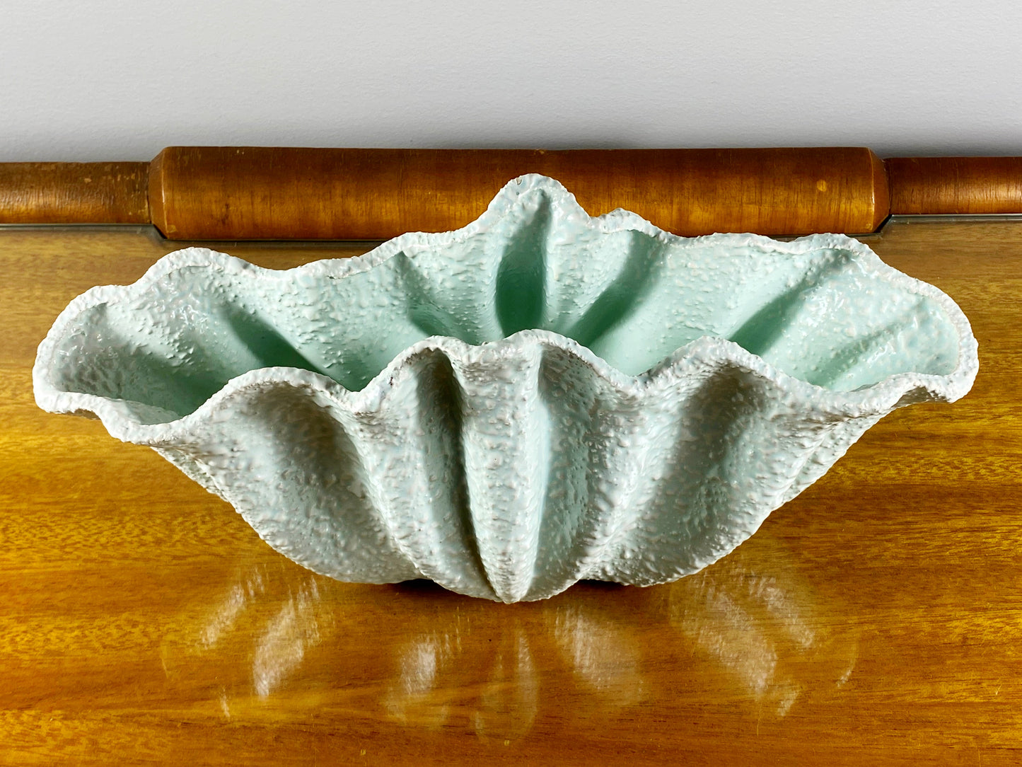 Vintage 1950s PATES POTTERIES SYDNEY Light Blue, Clam-Shaped Vase - Busy Bowerbird