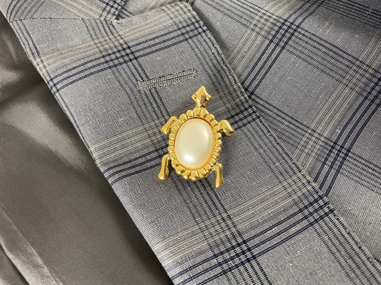 Vintage TRIFARI Gold-Tone Turtle Brooch | Pearlized Lucite Cabochon - Busy Bowerbird