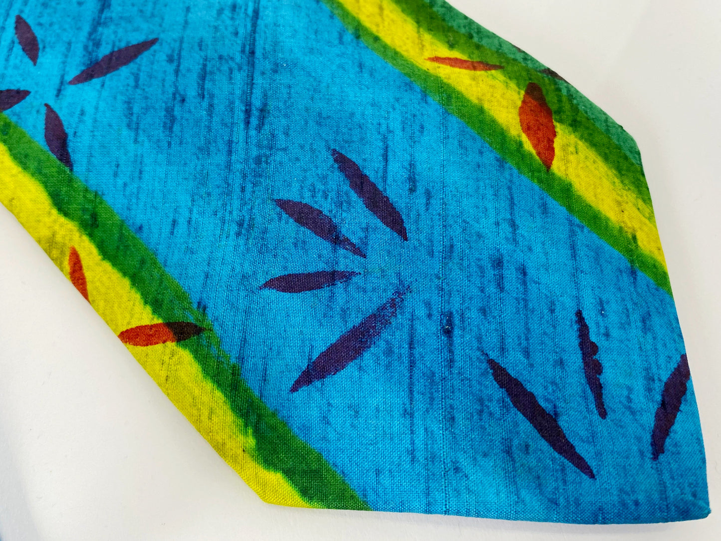 1980s Romeo Gigli Pure Silk Tie | Magical and Distinctive - Busy Bowerbird
