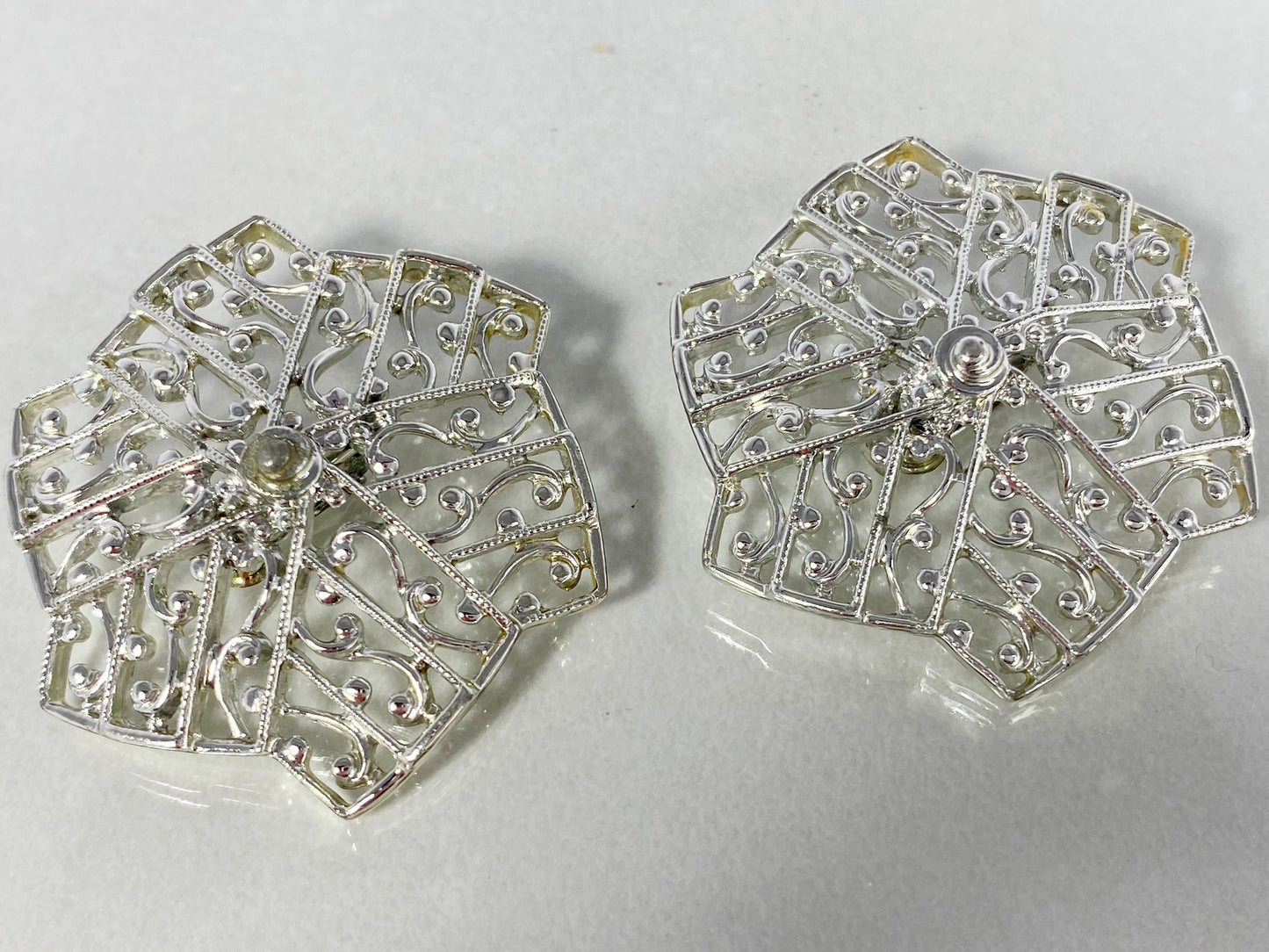 SARAH COVENTRY Silver-Tone Open-Weave Brooch & Earring Set - Busy Bowerbird
