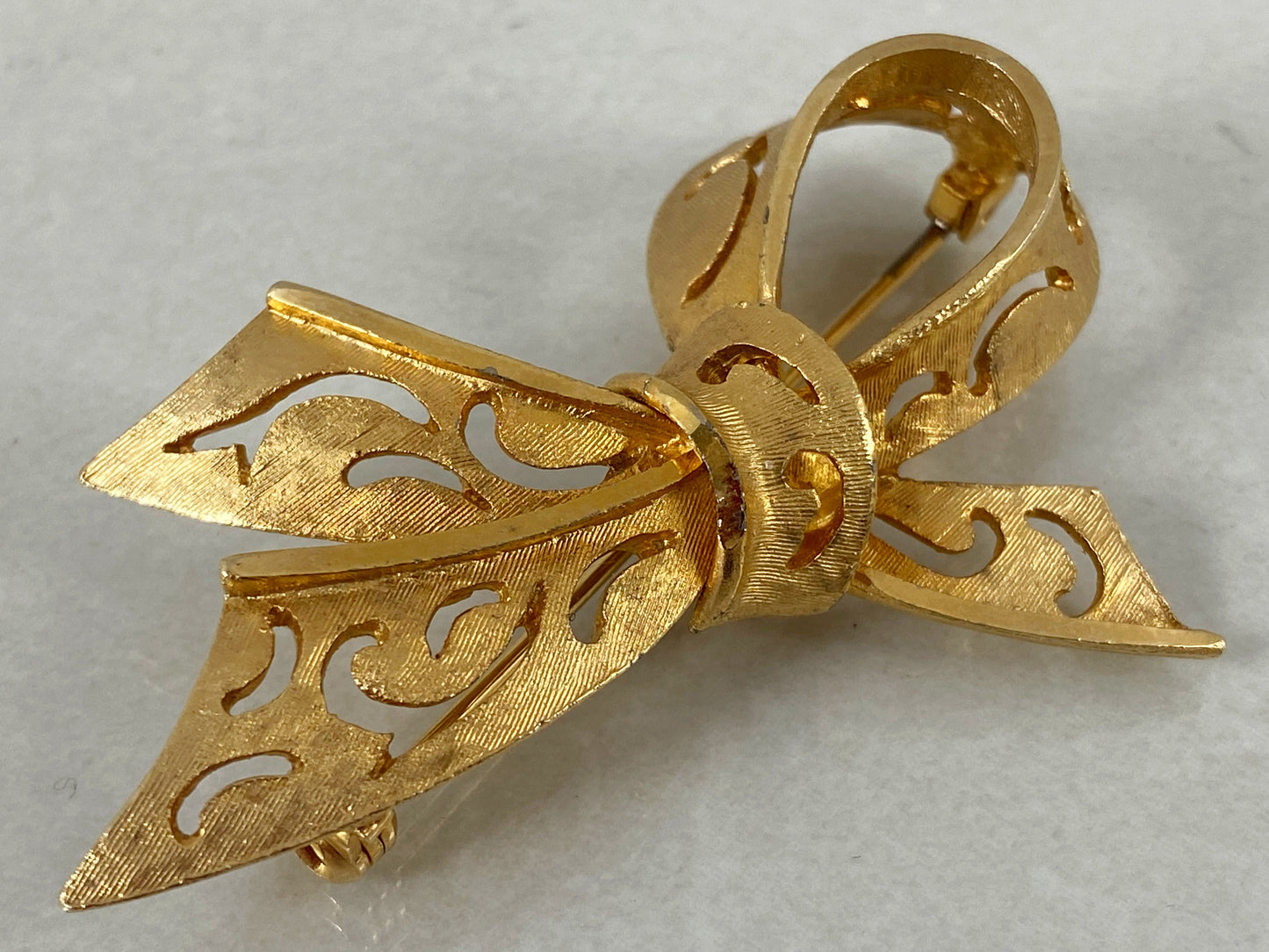 1960s BSK Gold-Tone Bow or Ribbon Brooch Pin | New York Design - Busy Bowerbird
