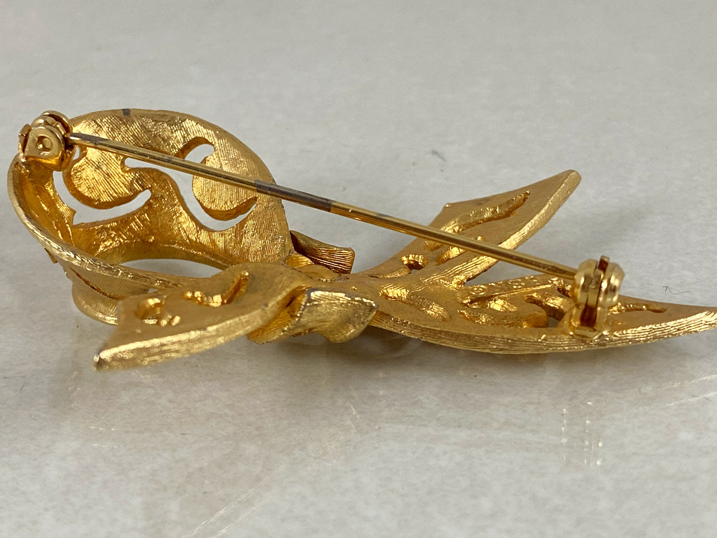 1960s BSK Gold-Tone Bow or Ribbon Brooch Pin | New York Design - Busy Bowerbird
