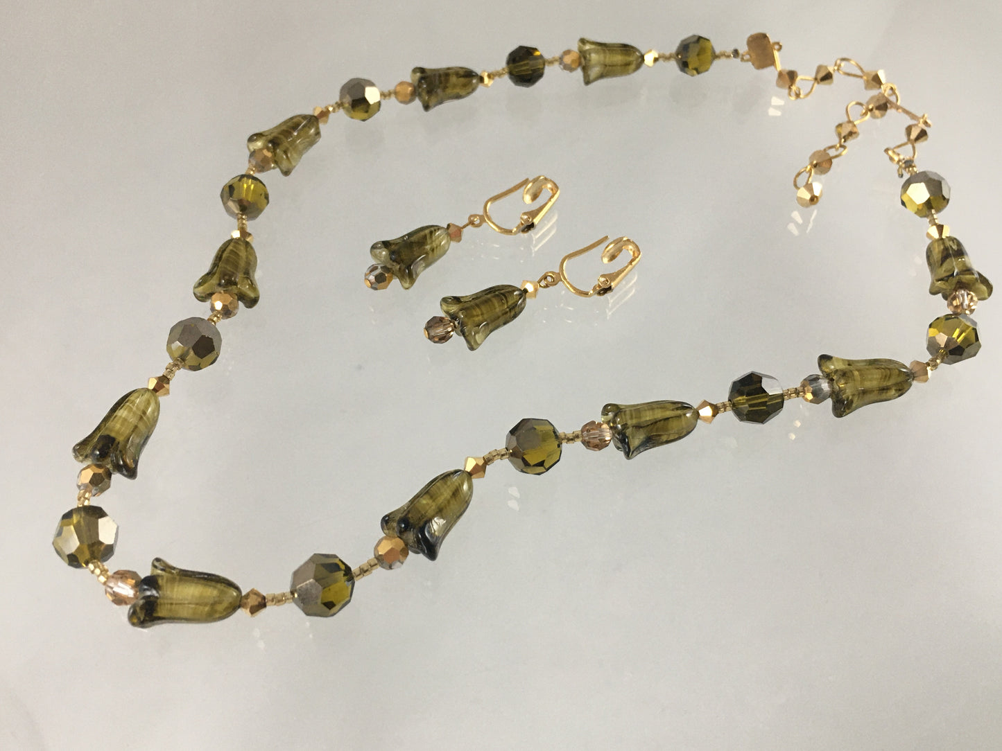 Vintage 21" Green Glass & Aurora Borealis Crystal Necklace & Earring Set - Busy Bowerbird