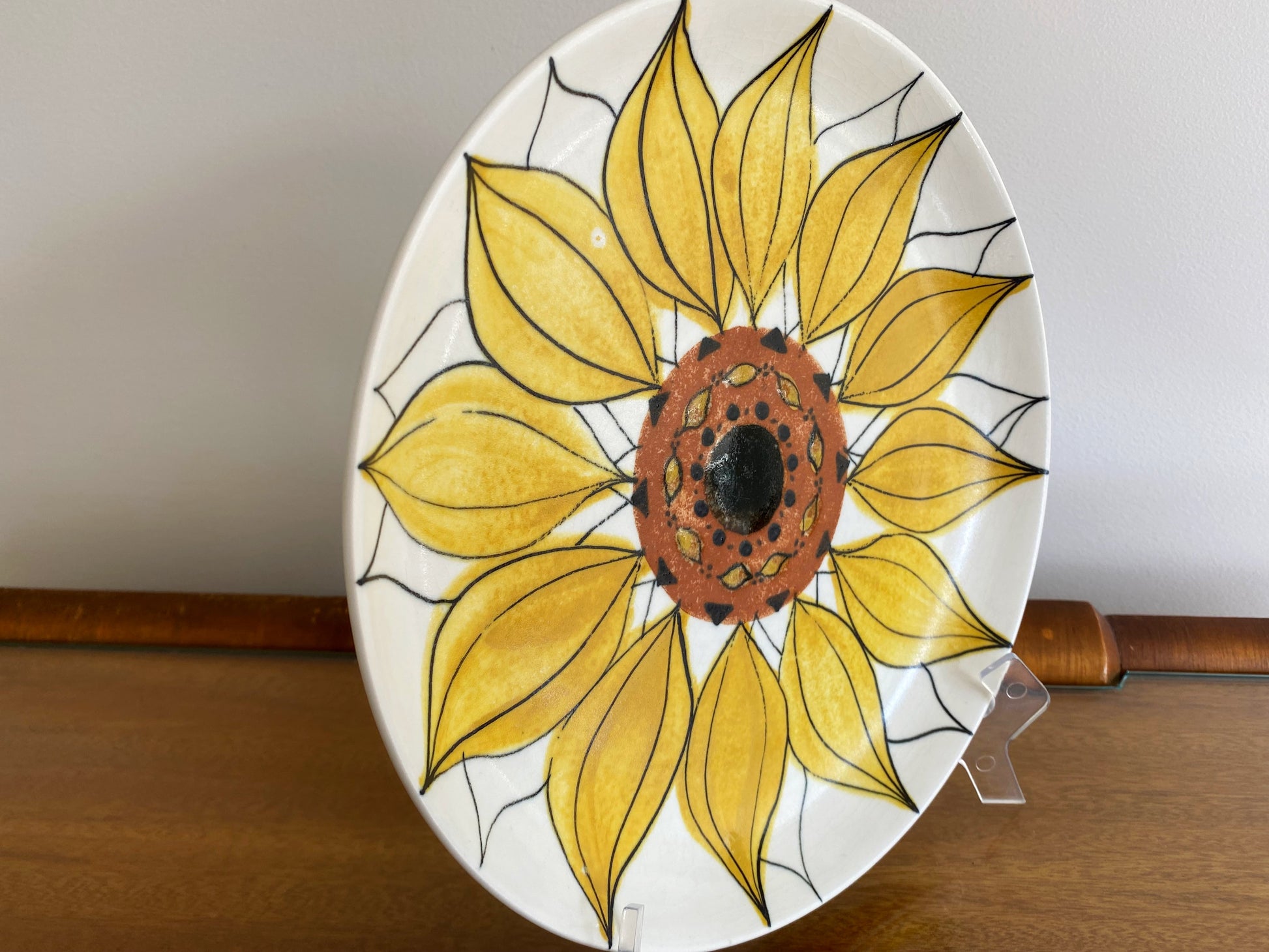 1960s ARABIA Finland 24 cm Sunflower "Aurinkoruusu" Plate | Hilkka-Liisa Ahola - Busy Bowerbird