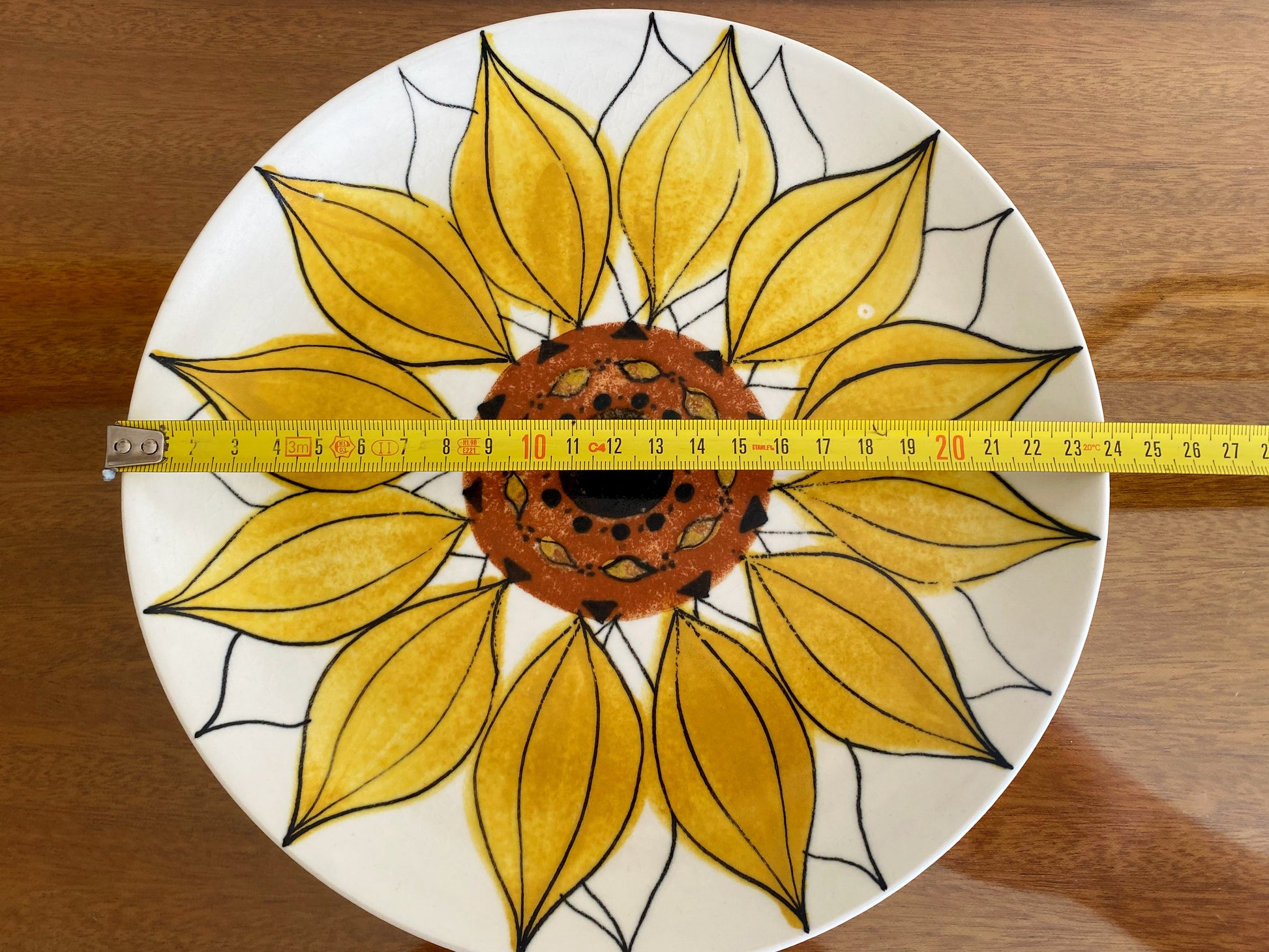 1960s ARABIA Finland 24 cm Sunflower "Aurinkoruusu" Plate | Hilkka-Liisa Ahola - Busy Bowerbird