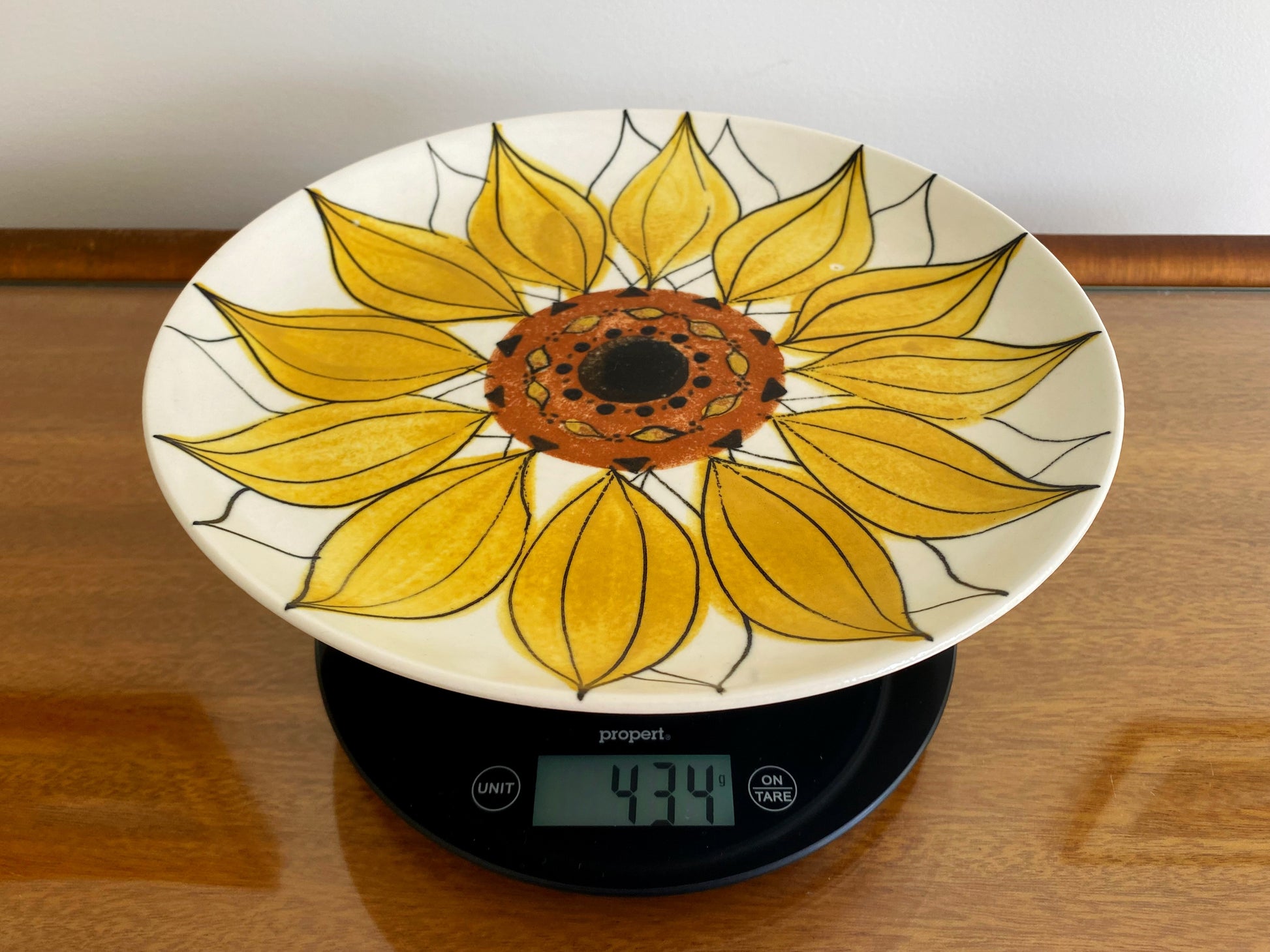 1960s ARABIA Finland 24 cm Sunflower "Aurinkoruusu" Plate | Hilkka-Liisa Ahola - Busy Bowerbird