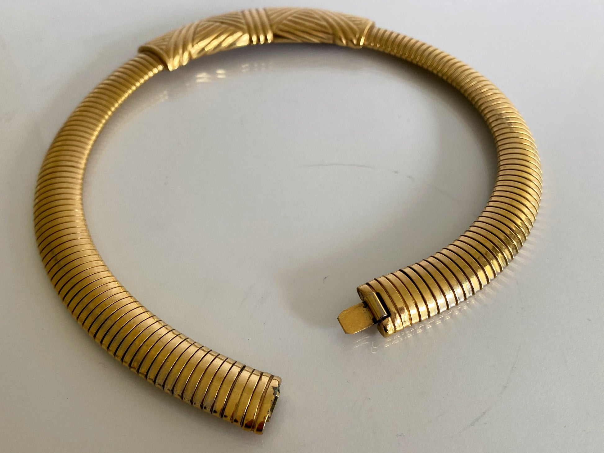 AVON 'Gallery Originals' Gold-Tone Flexible Omega Choker Necklace - Busy Bowerbird