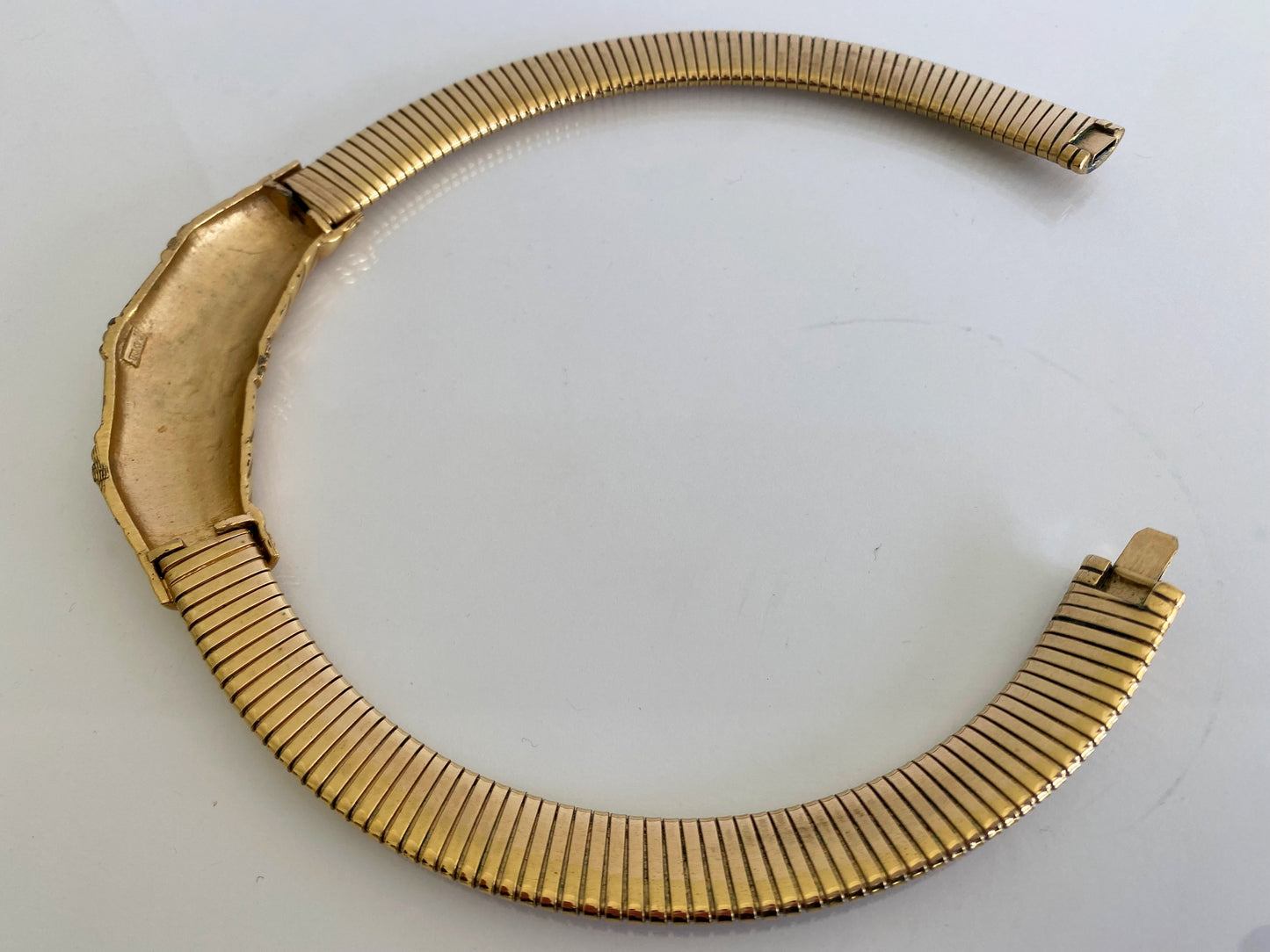 AVON 'Gallery Originals' Gold-Tone Flexible Omega Choker Necklace - Busy Bowerbird