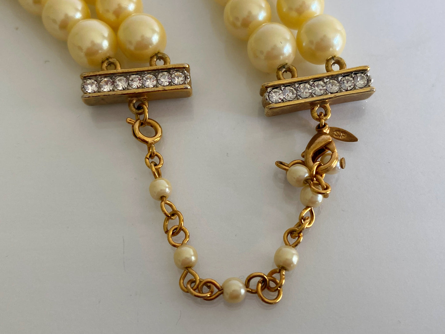 Vintage AVON "President's Recognition" Two Strand Pearlesque Necklace - Busy Bowerbird