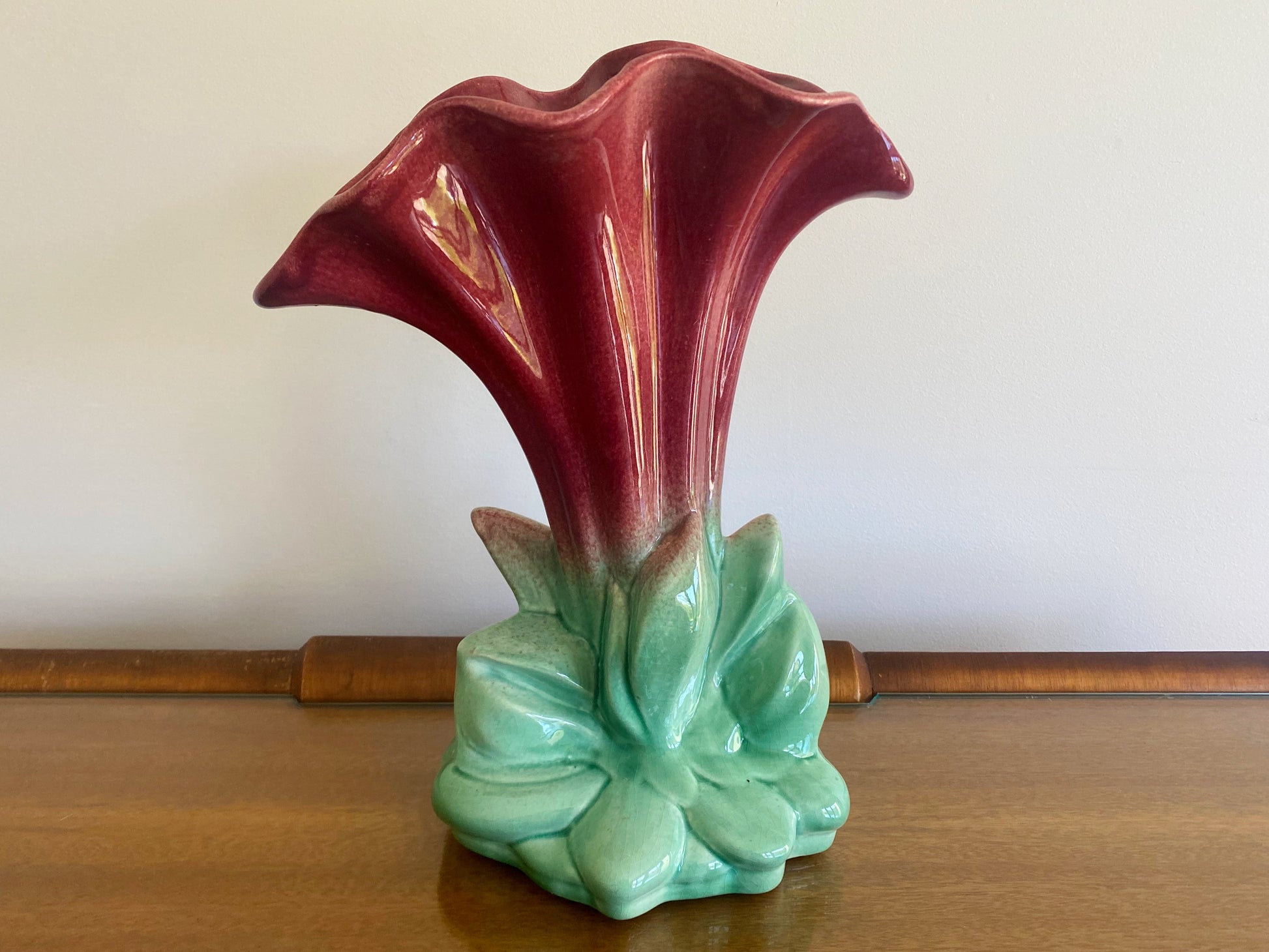 1950s PATES POTTERIES Sydney Floral-Shaped Bouquet Vase - Busy Bowerbird