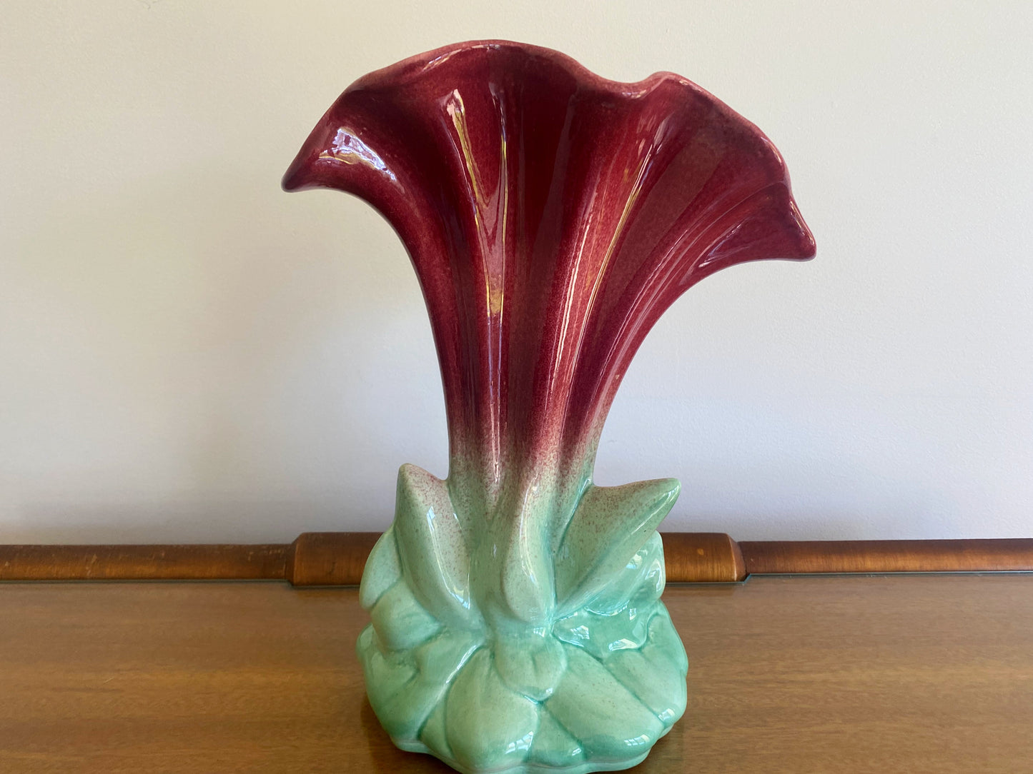 1950s PATES POTTERIES Sydney Floral-Shaped Bouquet Vase - Busy Bowerbird