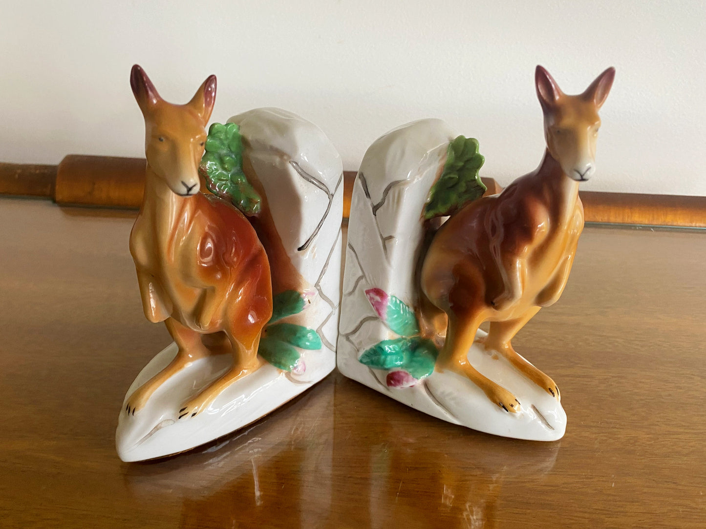 1950s Australian Hand-Painted Pottery Kangaroo Bookends | Rare! - Busy Bowerbird