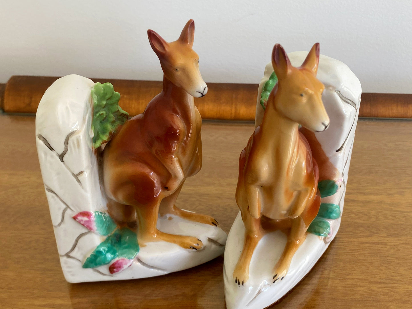 1950s Australian Hand-Painted Pottery Kangaroo Bookends | Rare! - Busy Bowerbird