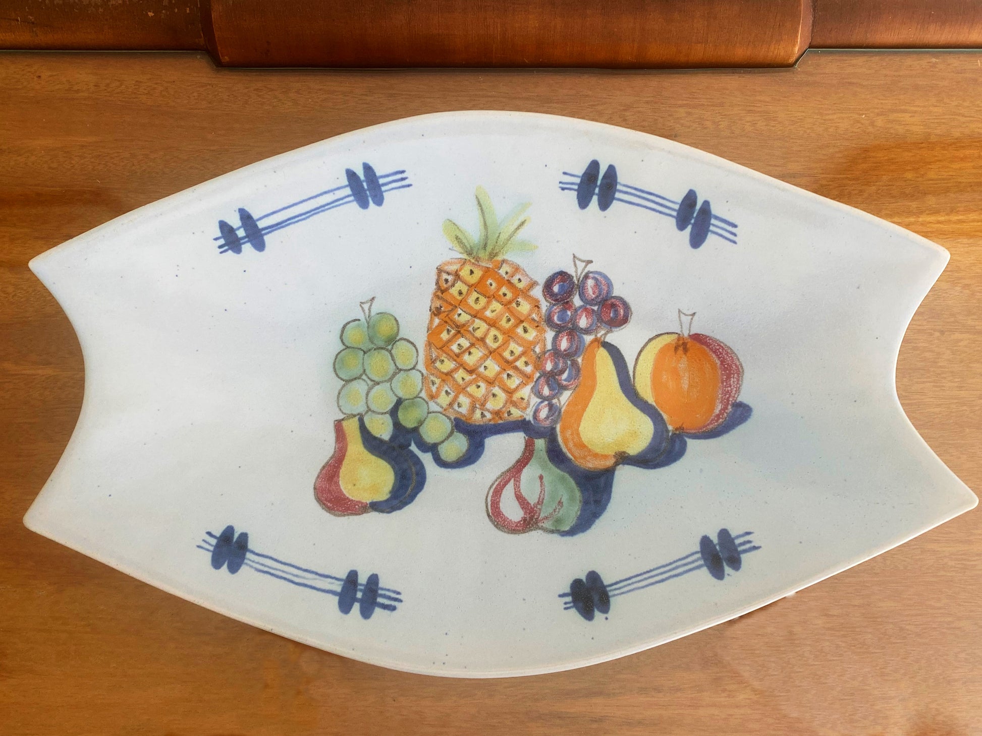 Mid-1950s BUCHAN 'Brittany Pattern' Curved Stoneware Platter - Busy Bowerbird