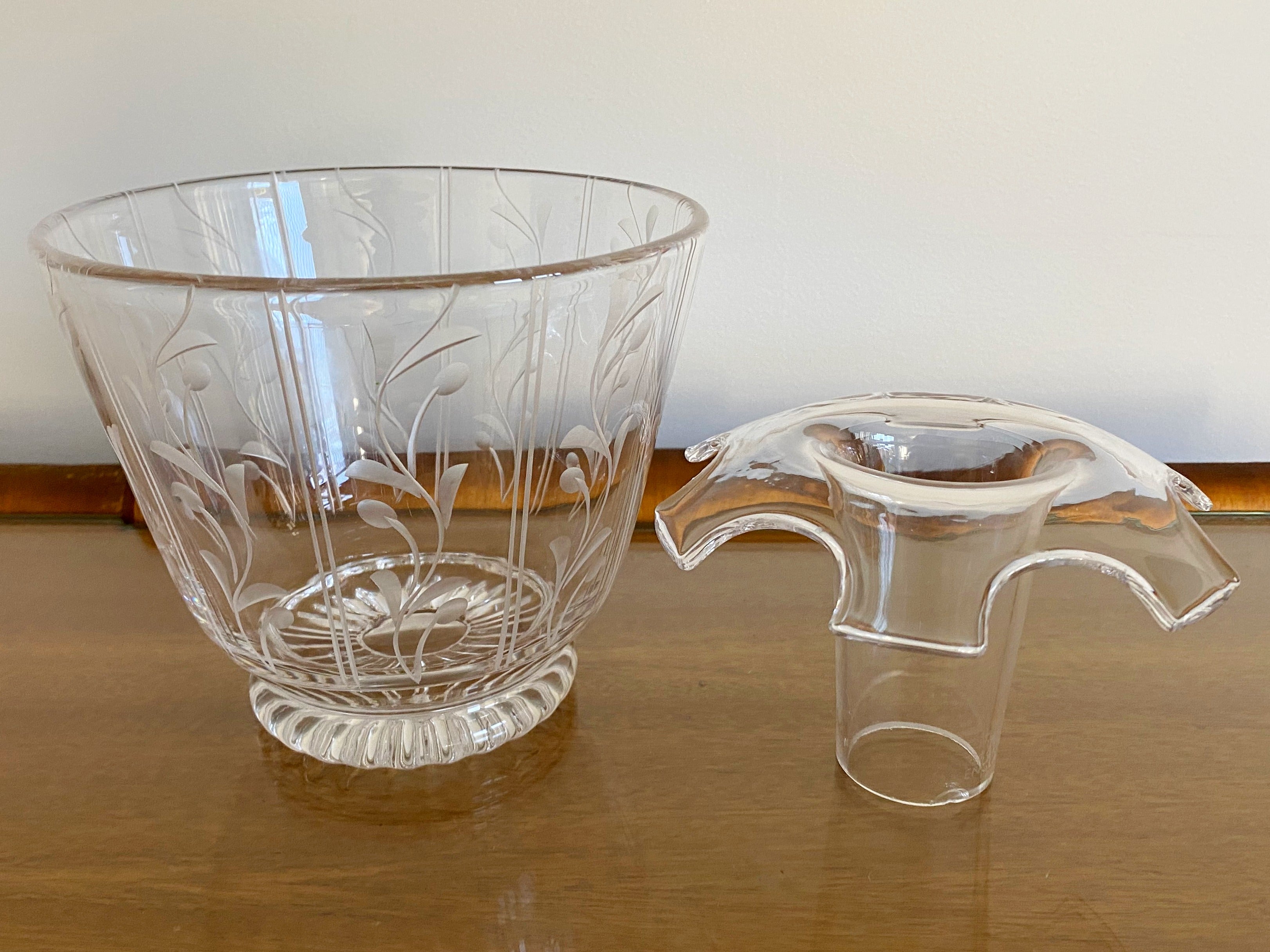 【廃盤】英国製　STUART スチュワートクリスタル　ローズボウル　花器 Vintage Stuart Crystal Vase with 'Frog' Insert