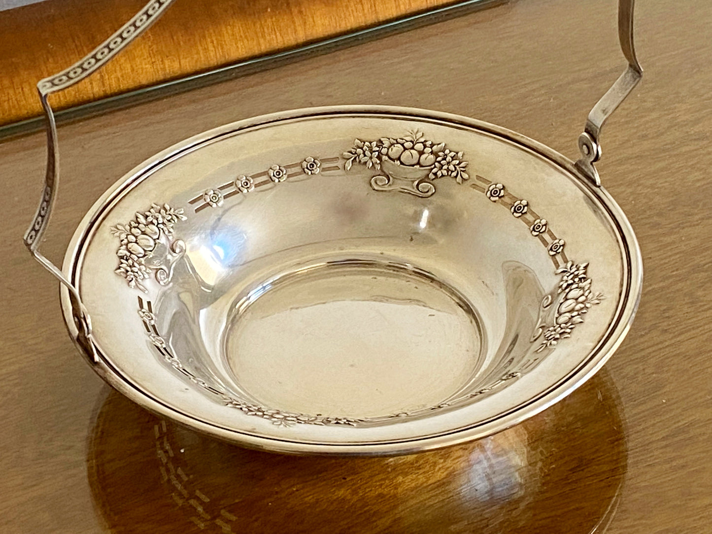 Early 20th Century American Sterling Silver Nut Bowl with Handle | Manchester Silver Co. - Busy Bowerbird