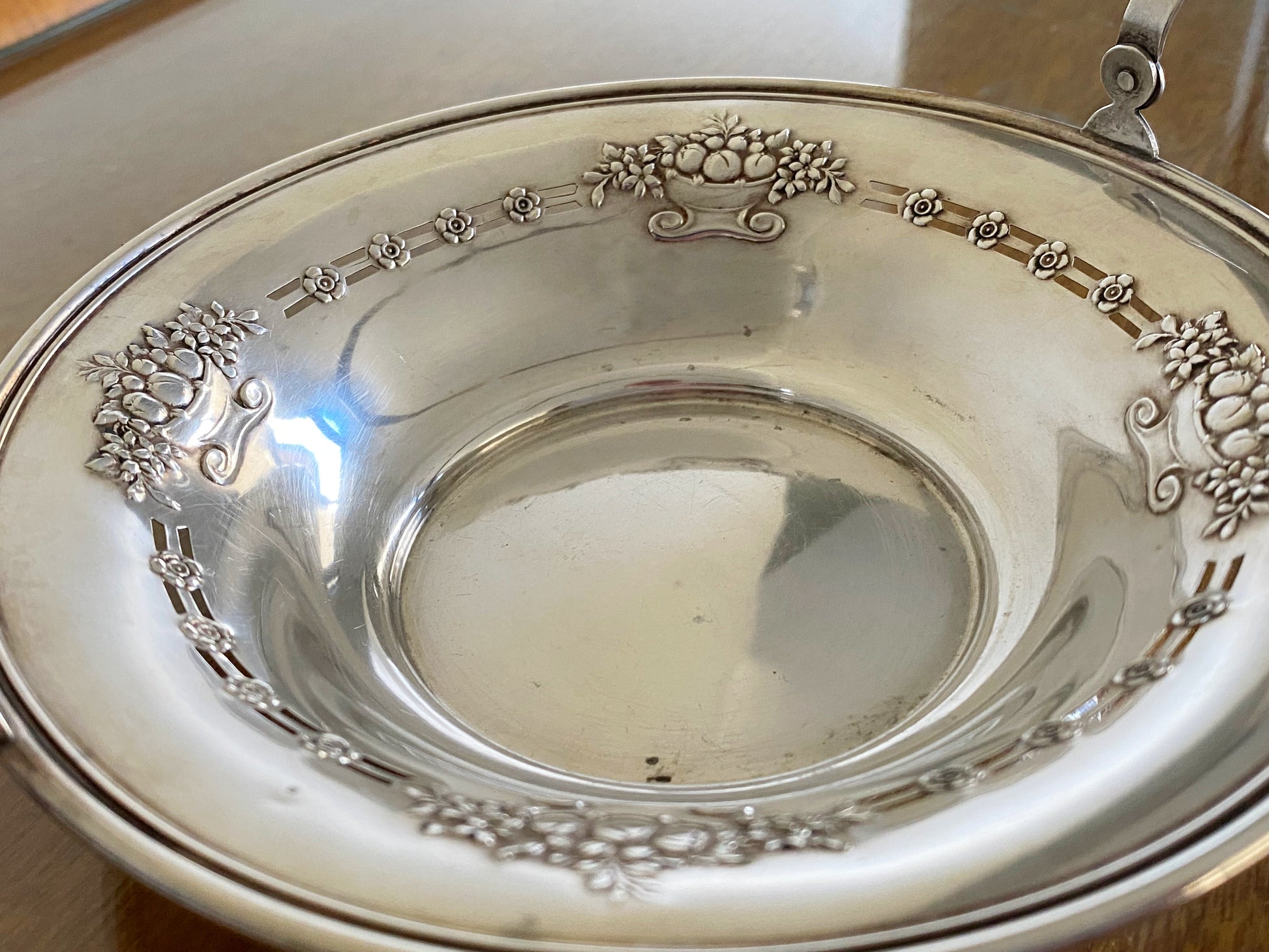 Early 20th Century American Sterling Silver Nut Bowl with Handle | Manchester Silver Co. - Busy Bowerbird