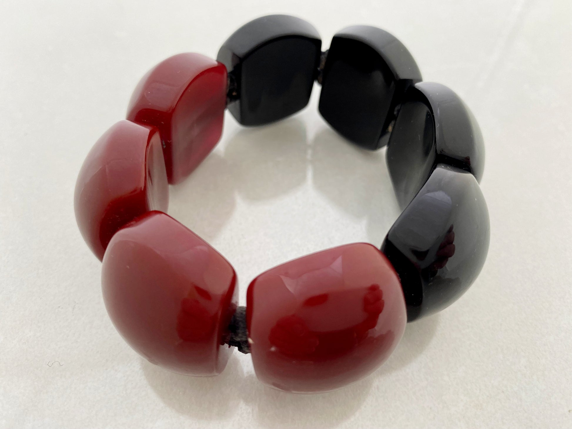 Vintage Chunky RED & BLACK LUCITE Cube Stretch Bracelet - Busy Bowerbird