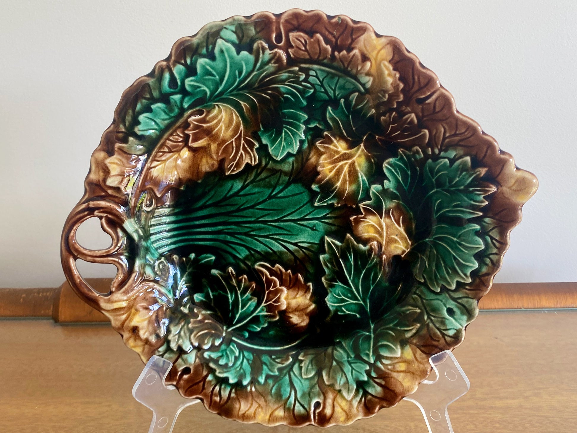 Circa 1876 BELFIELD POTTERY Majolica Glaze Leaf-Shaped Plate | Scotland - Busy Bowerbird