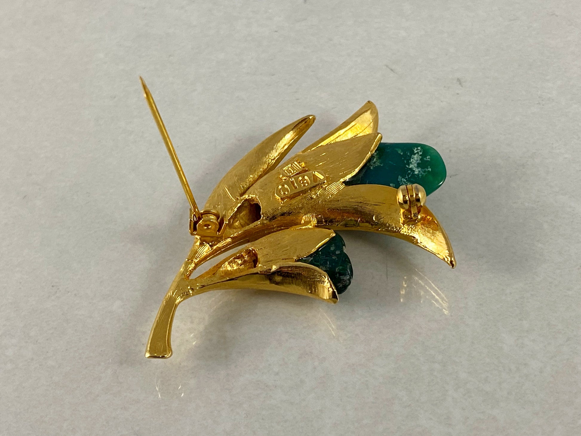 Vintage BARCS Australia 22 kt Gold-Plated Chrysocolla Brooch - Busy Bowerbird