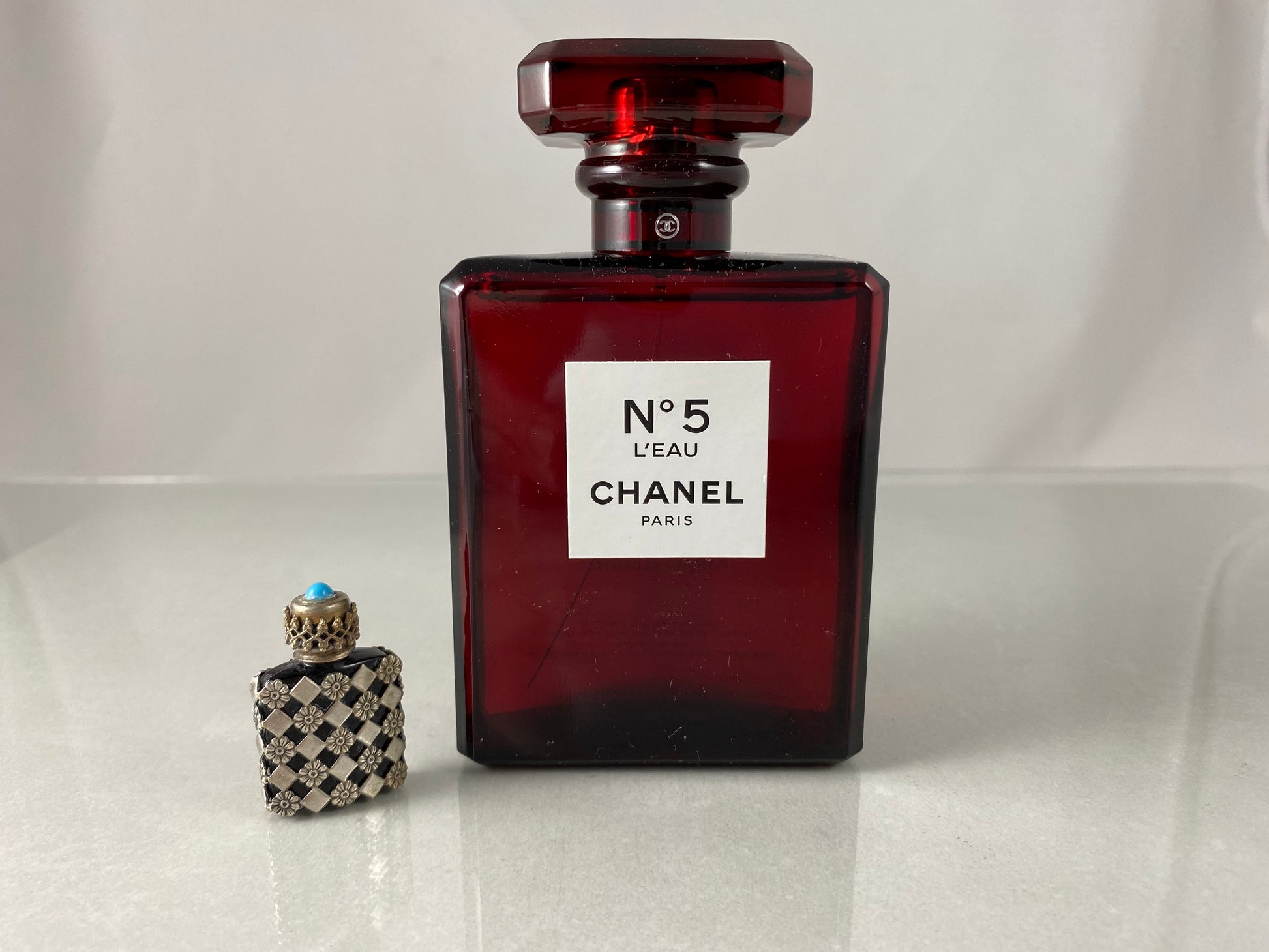 Chanel No 5 Perfume - 41 For Sale on 1stDibs  vintage chanel no 5 perfume, chanel  no 5 sale, mini chanel no 5
