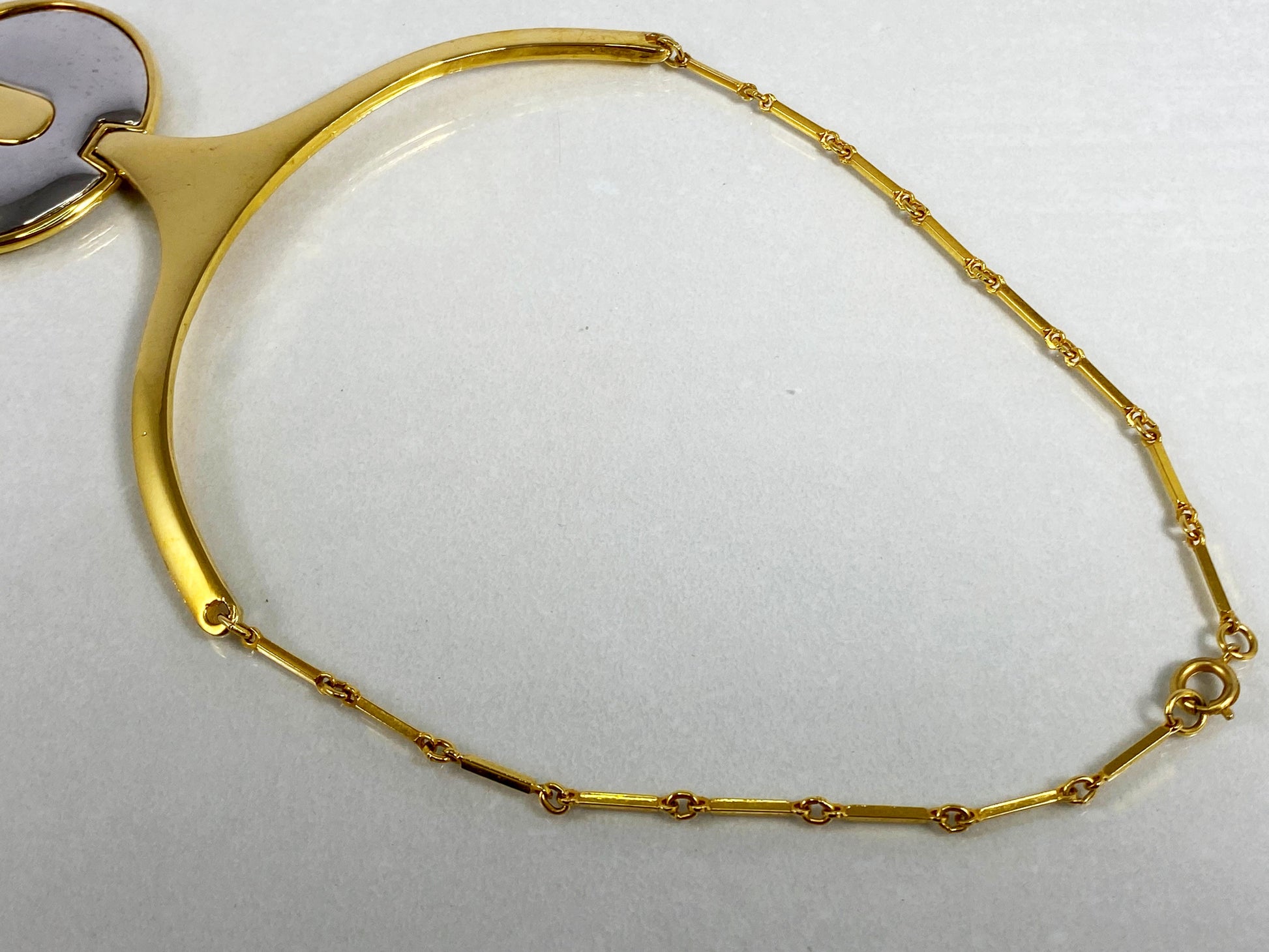 VINTAGE Gold-Plated Choker Necklace with a Gold Yoke and a Round Pendant - Busy Bowerbird