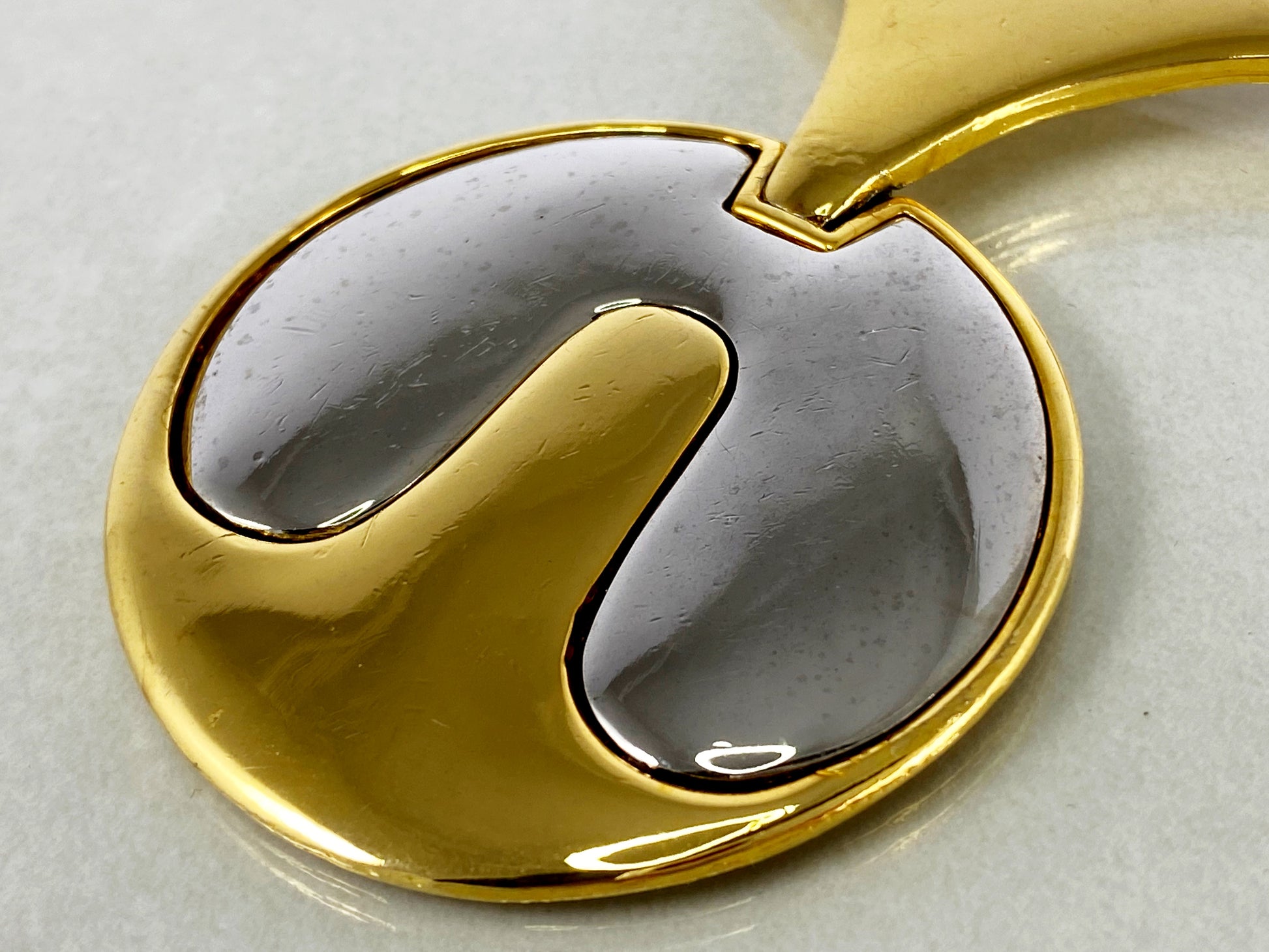 VINTAGE Gold-Plated Choker Necklace with a Gold Yoke and a Round Pendant - Busy Bowerbird