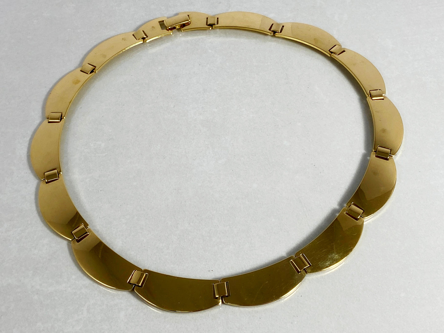 VINTAGE Gold-Plated Scalloped Semi-Circular Link Choker Necklace - Busy Bowerbird