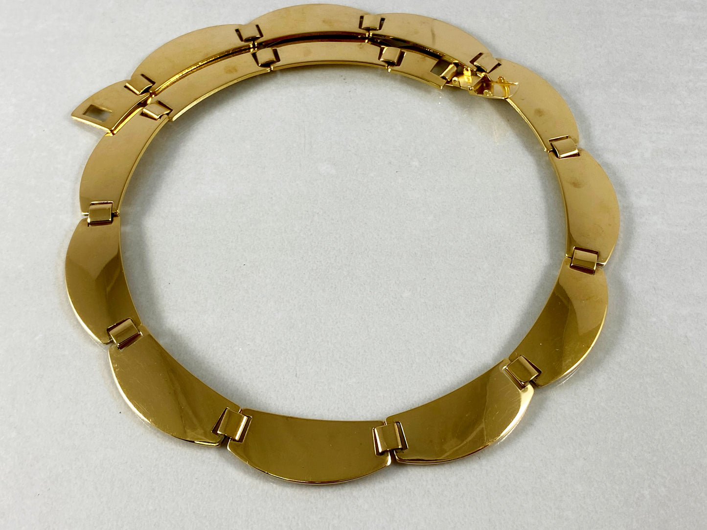 VINTAGE Gold-Plated Scalloped Semi-Circular Link Choker Necklace - Busy Bowerbird