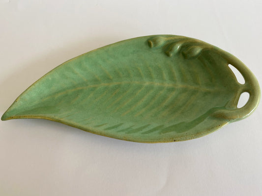 Rare 1940s NELL McCREDIE Gum Leaf-Shaped Pottery Dish - Busy Bowerbird