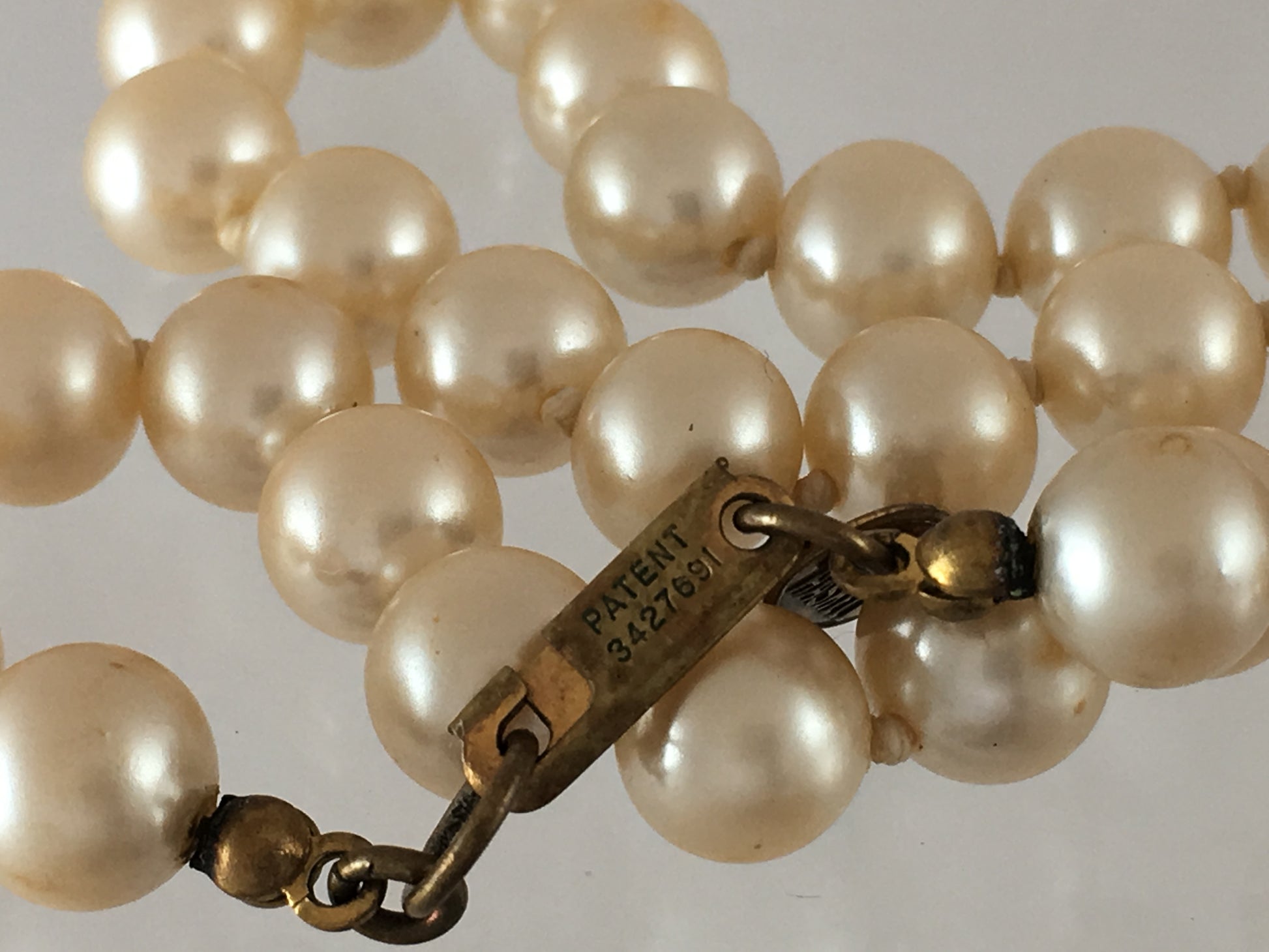 1970s MIRIAM HASKELL 16" Single Strand Glass Pearl Necklace - Busy Bowerbird