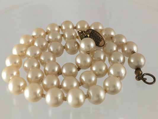 1970s MIRIAM HASKELL 16" Single Strand Glass Pearl Necklace - Busy Bowerbird