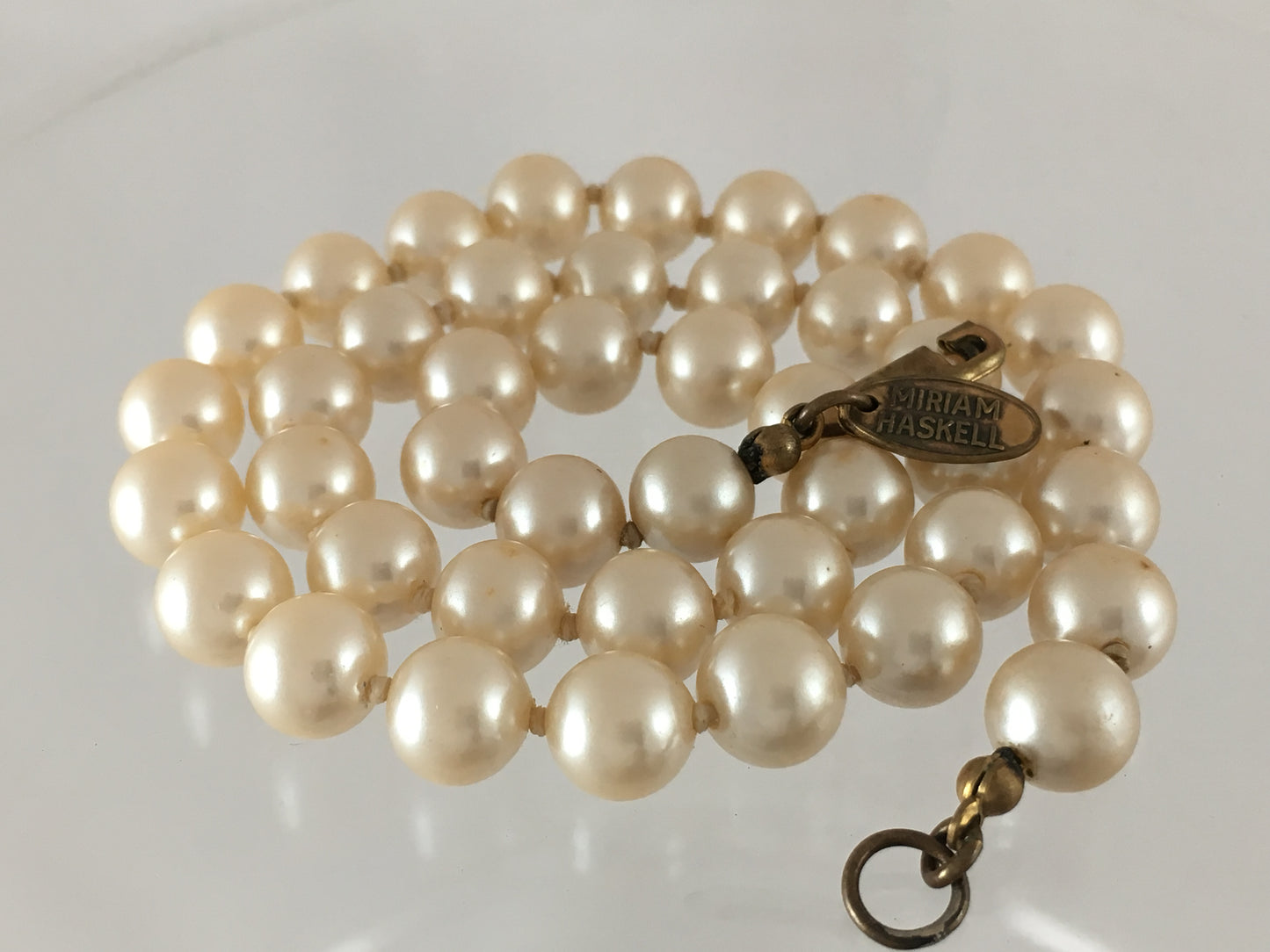 1970s MIRIAM HASKELL 16" Single Strand Glass Pearl Necklace - Busy Bowerbird