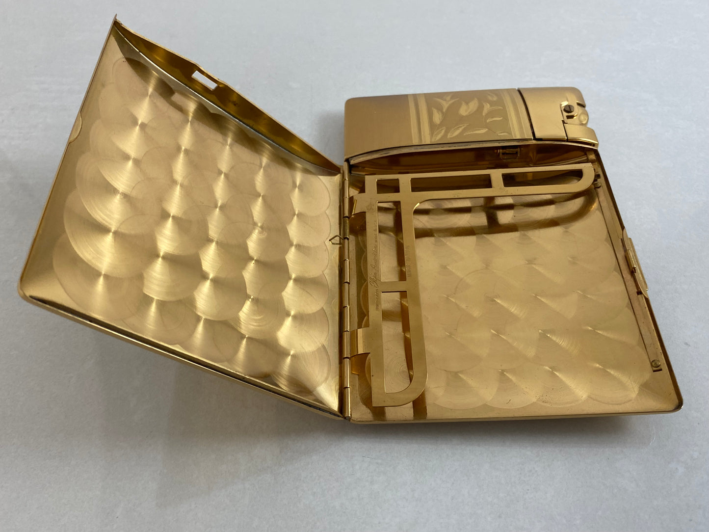 1940s ELGIN AMERICAN Lite-O-Matic Gold-Plated Cigarette Case and Lighter - Busy Bowerbird