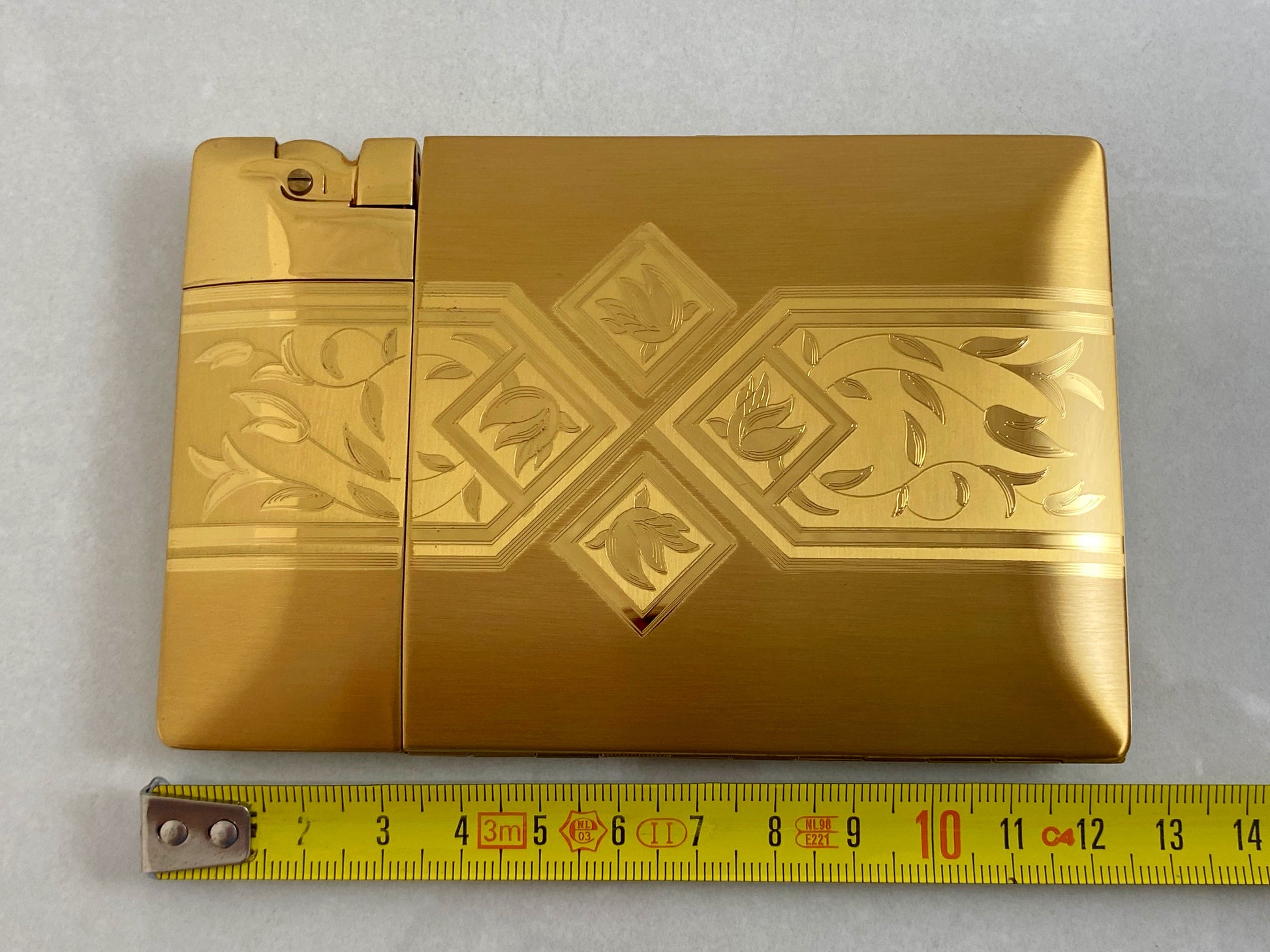 1940s ELGIN AMERICAN Lite-O-Matic Gold-Plated Cigarette Case and Lighter - Busy Bowerbird