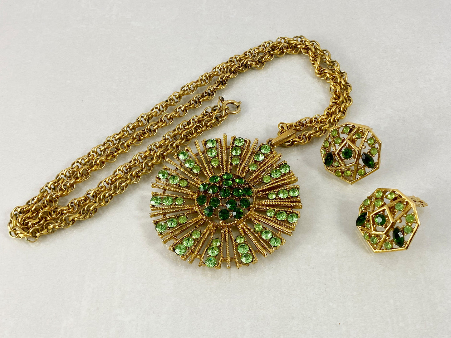 VINTAGE Gold-Plated Green Crystal Pendant Necklace & Earring Set - Busy Bowerbird