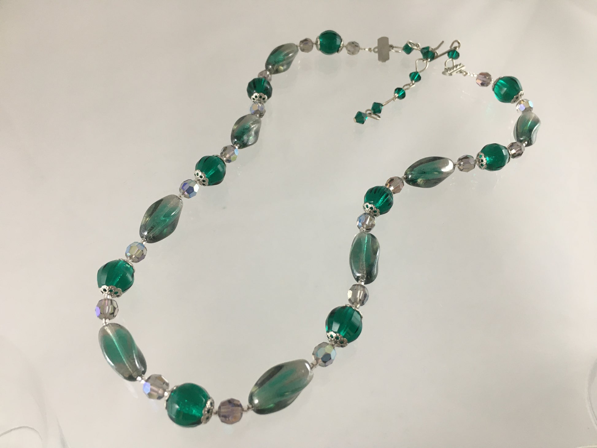 Vintage 21" Single-Strand Green Aurora Borealis Crystal Necklace & Earring Set - Busy Bowerbird