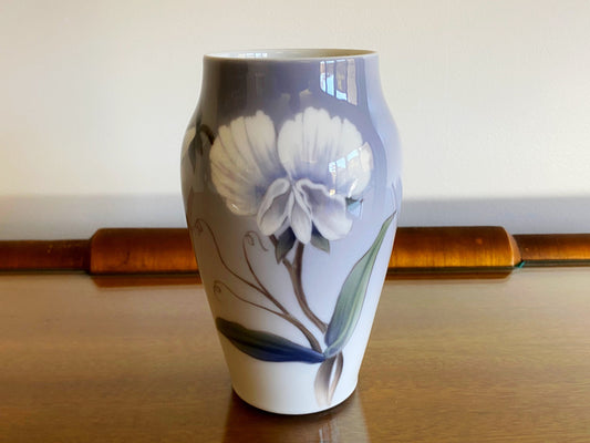 1957 Royal Copenhagen Hand-Painted 15 cm 'Orchid' Vase