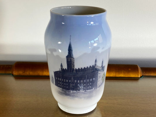 1968 ROYAL COPENHAGEN 'City Hall' 16.5 cm Vase - Busy Bowerbird
