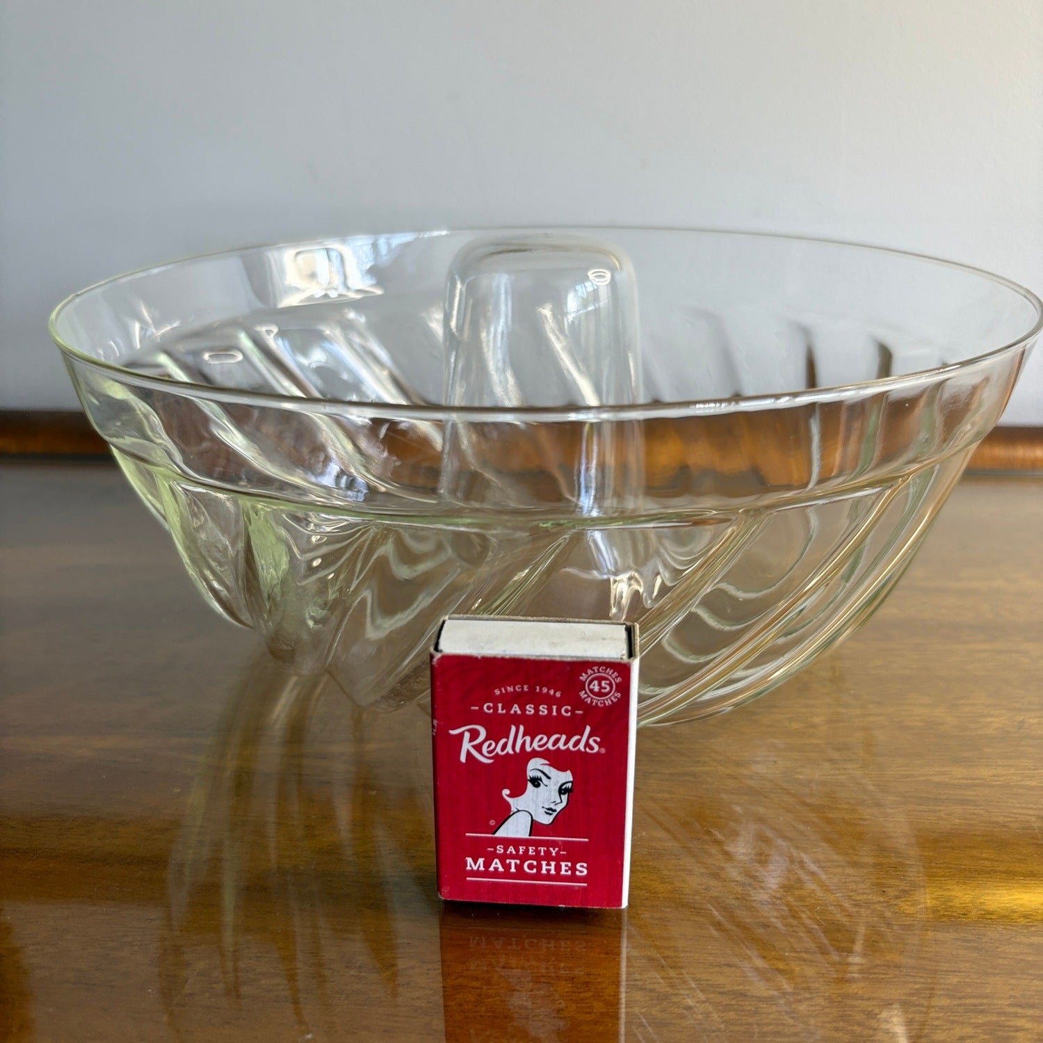 Ovenproof glass Bundt pan