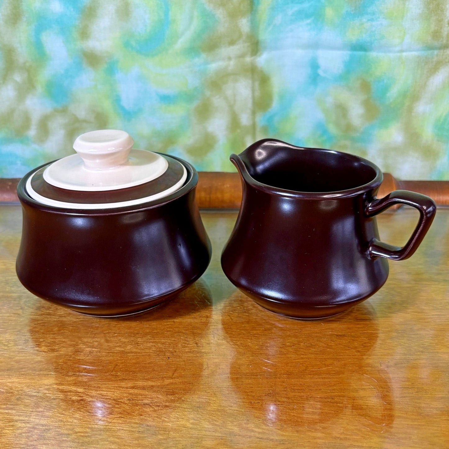 Brown & Cream Coffee Service