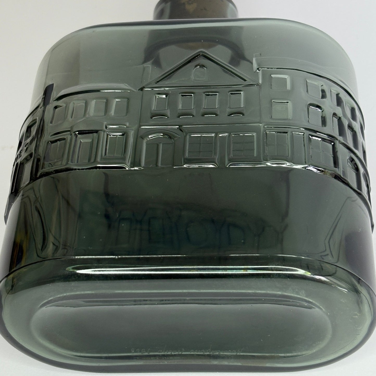 Signed 1963 Nuutajärvi Notsjö mid-century pressed glass decanter with original cork stopper